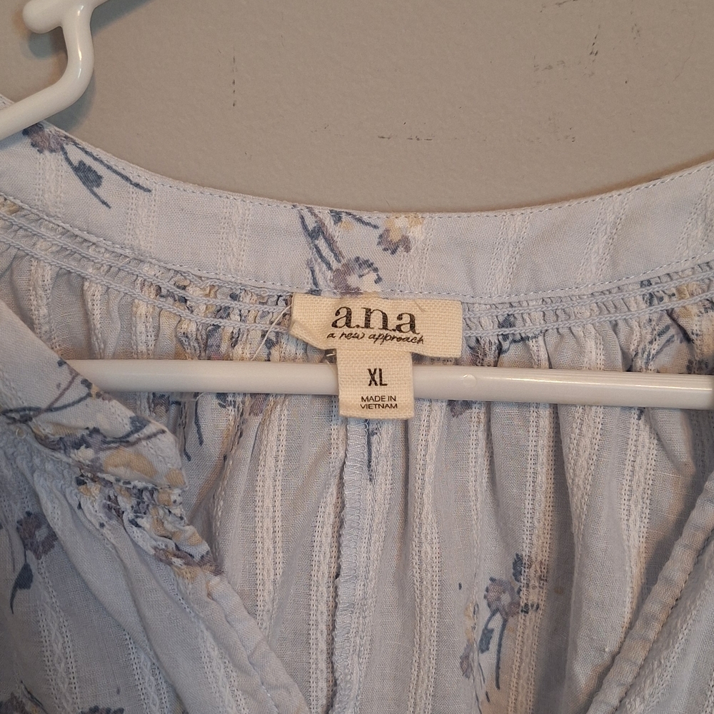 a.n.a Light Blue Floral Blouse Bundle 2 For $10 - Picture 3 of 4
